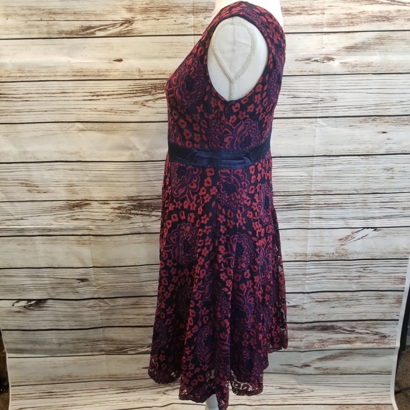 Classic fit Dress - Picture 2 of 6